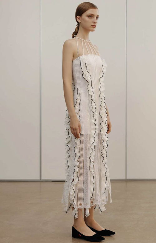 细节决定服装与化妆品的成败